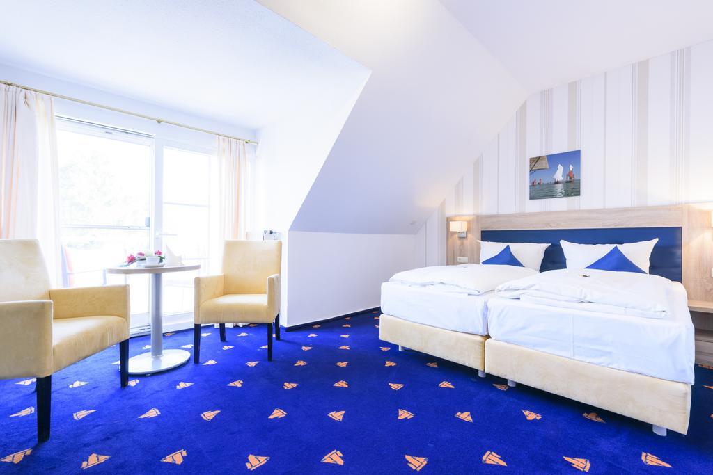 Hotel Boddenhus Garni Zingst Exterior foto